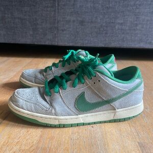 Size 10 - Nike SB Dunk Low Premium Medusa 313170030 Men’s 10